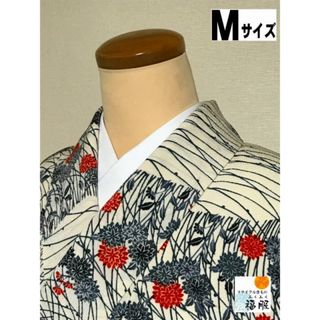 【中古】 小紋 正絹 白地に草花模様 裄62cm Mサイズ 袷着物 (着物)