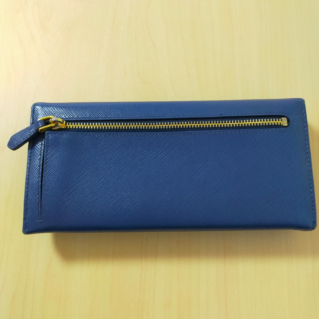 PRADA(プラダ)の長財布 PRADA プラダ SAFFIANO TRIANGOLO BLUETTE レディースのファッション小物(財布)の商品写真