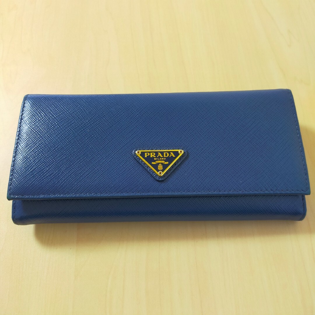 PRADA(プラダ)の長財布 PRADA プラダ SAFFIANO TRIANGOLO BLUETTE レディースのファッション小物(財布)の商品写真