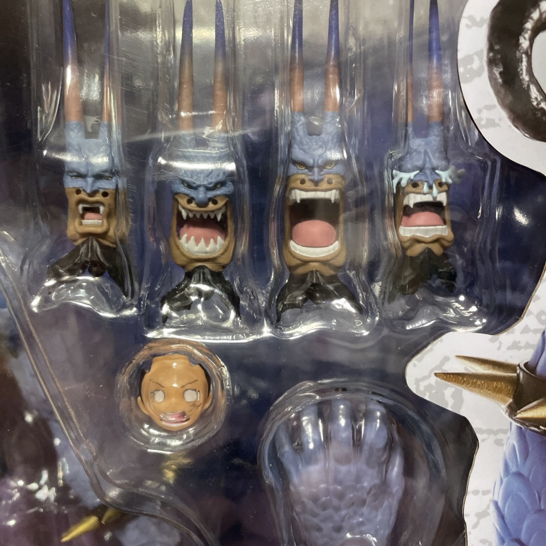 S.H.フィギュアーツ ONE PIECE 百獣のカイドウ(人獣型) S.H.フィギュアーツ ONE PIECE 百獣のカイドウ(人獣型)