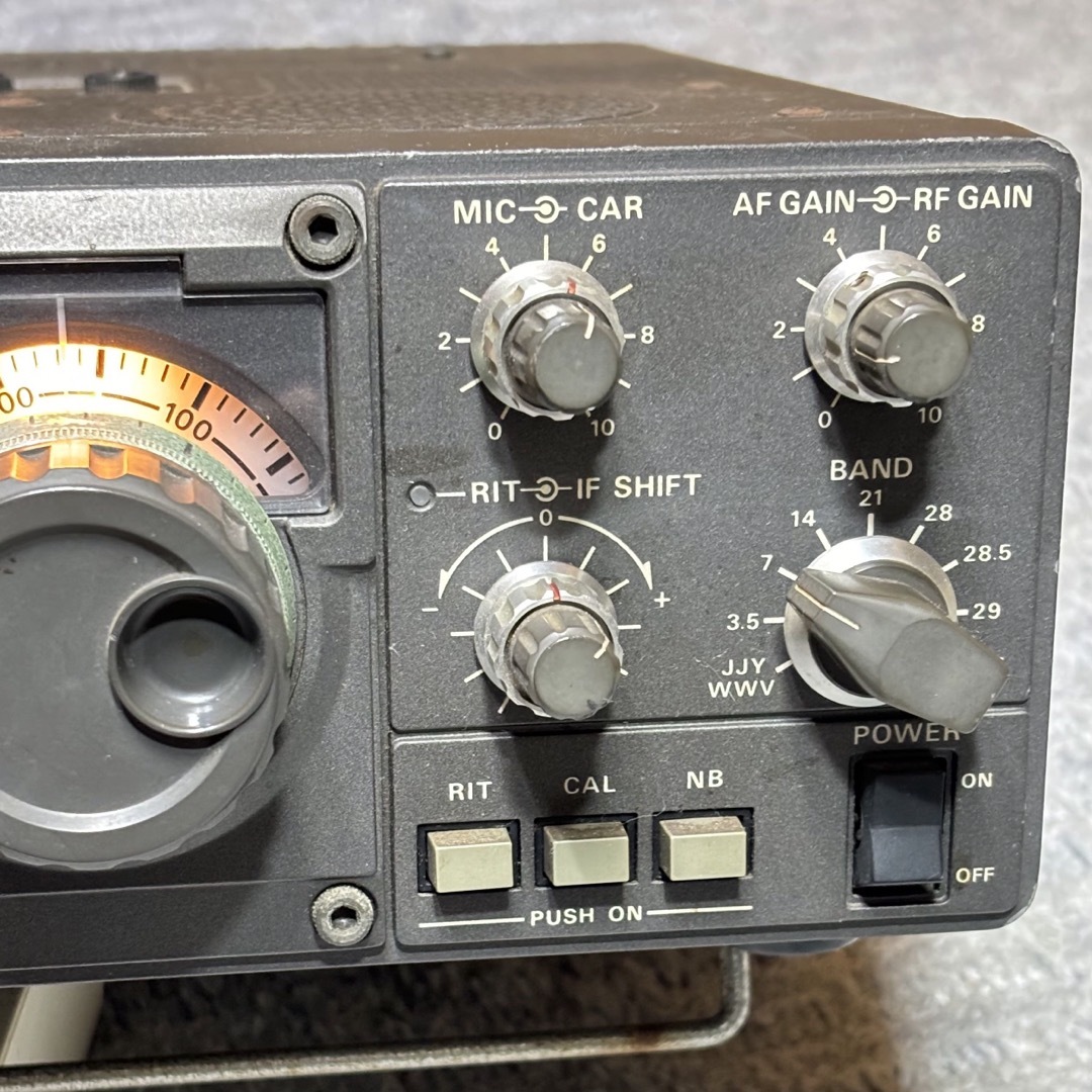 TRIO TS-120 HF SSB TRANSCEIVER エンタメ/ホビーのテーブルゲーム/ホビー(アマチュア無線)の商品写真