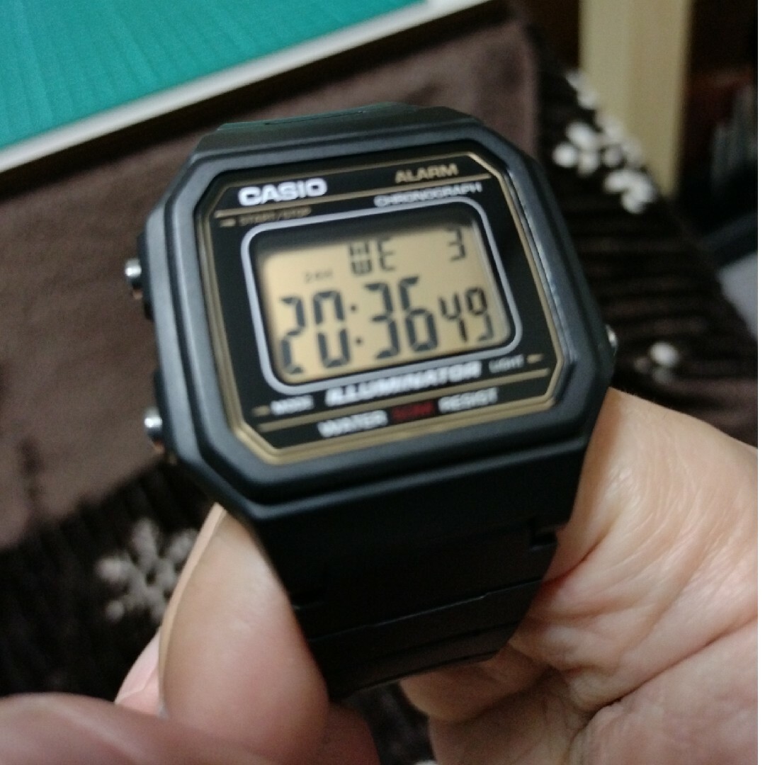 CASIO(カシオ)のCASIO　W217逆輸入 メンズの時計(腕時計(デジタル))の商品写真