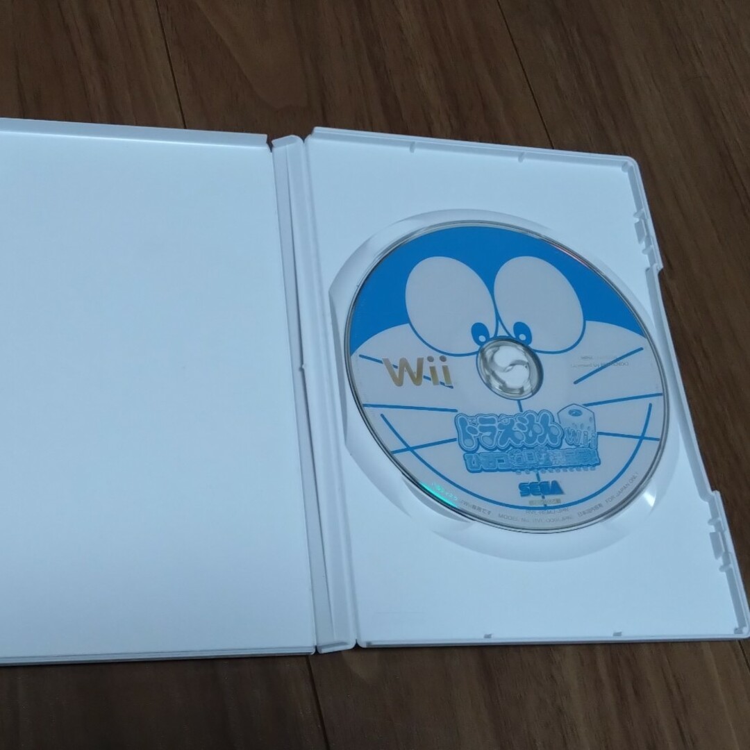 Wii(ウィー)のドラえもんWii ひみつ道具王決定戦！ エンタメ/ホビーのゲームソフト/ゲーム機本体(家庭用ゲームソフト)の商品写真