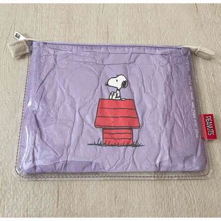 SNOOPY - スヌーピー　PEANUTS フラットポーチ　ビニールポーチ　パープル　紫　収納