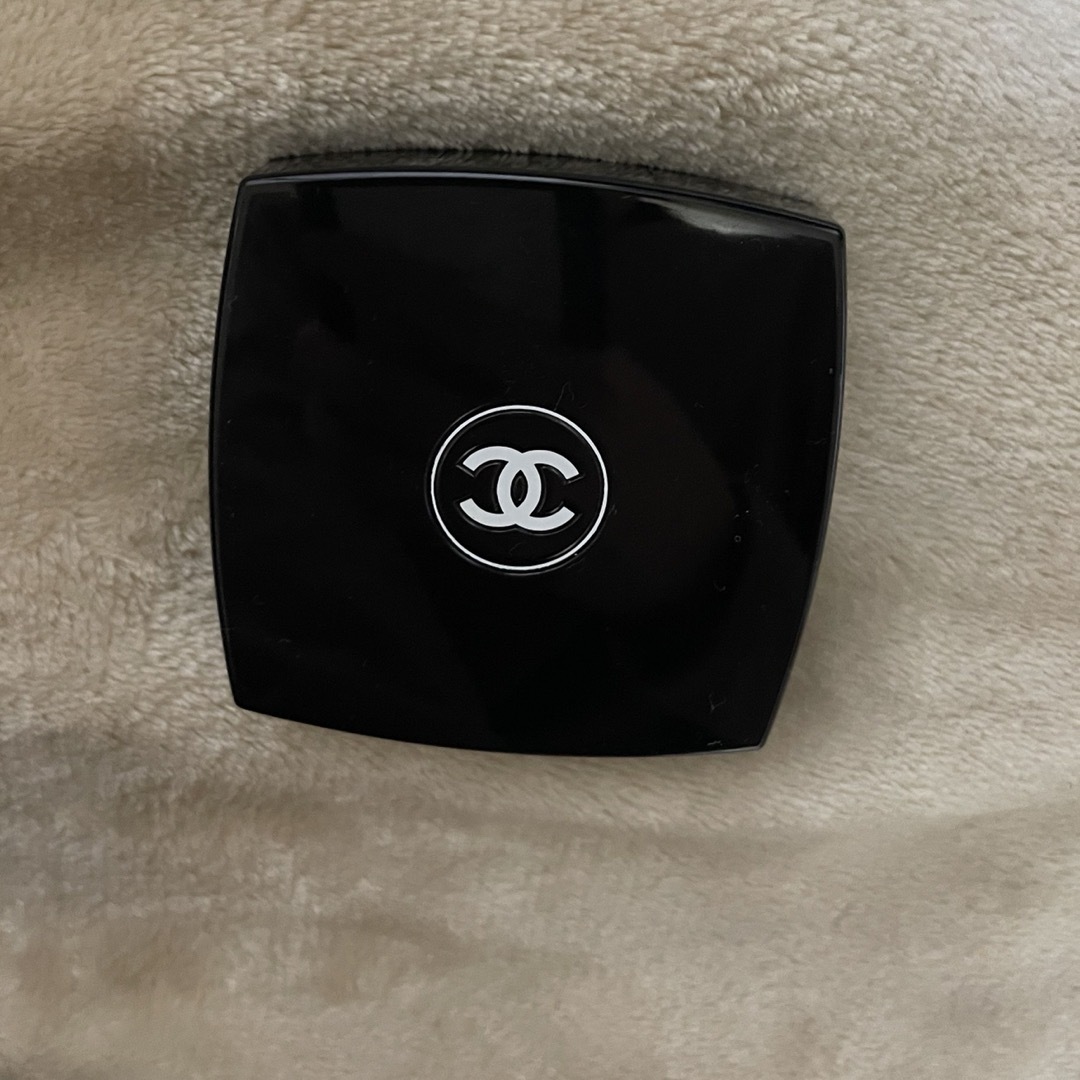 CHANEL(シャネル)のシャネル　アイシャドウ コスメ/美容のベースメイク/化粧品(アイシャドウ)の商品写真