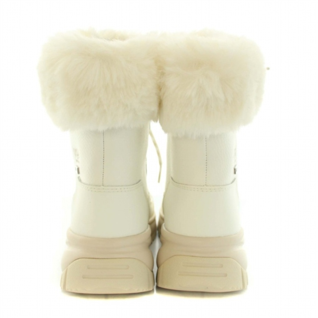 UGG australia Yose Fluff ショートブーツ USA6 白 レディースの靴/シューズ(ブーツ)の商品写真