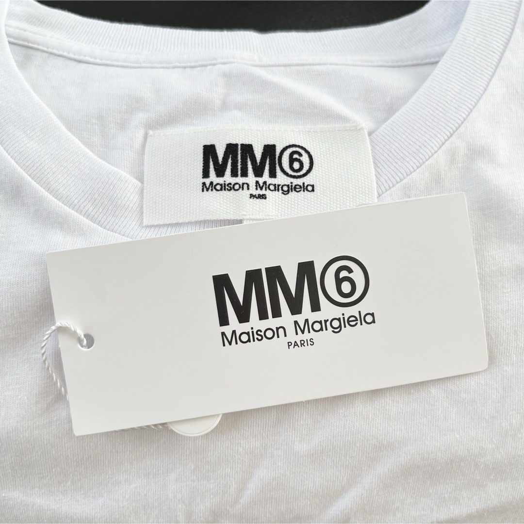 MM6(エムエムシックス)のMM6 Maison Margielaマルジェラ　オーバーロゴ半袖Tシャツ　白 レディースのトップス(Tシャツ(半袖/袖なし))の商品写真