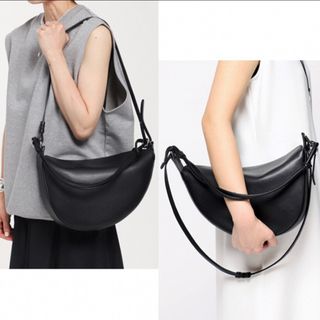 エーピーストゥディオ(AP STUDIO)のAP STUDIO【Kabinett 】Curve shoulder BAG 黒(ショルダーバッグ)