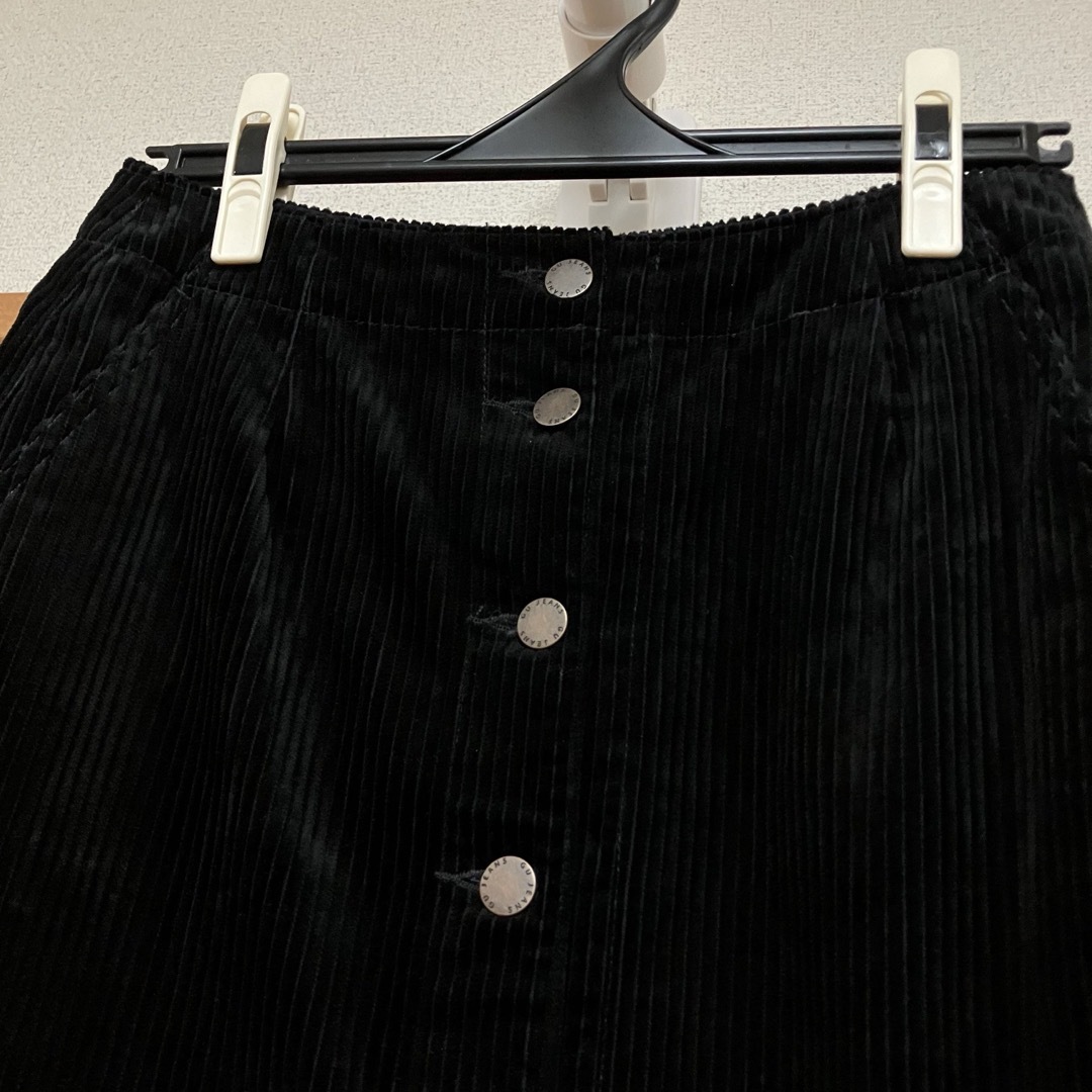 GU(ジーユー)のGU コーデュロイタイトスカート レディースのスカート(ひざ丈スカート)の商品写真