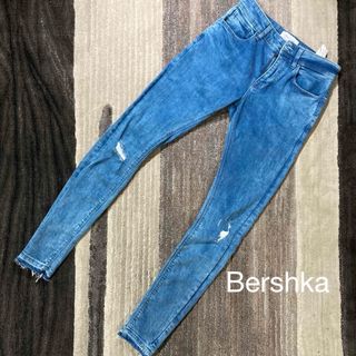 ベルシュカ(Bershka)の【送料無料】Bershka ベルシュカ　スーパースキニー　デニム　ジーンズ　28(デニム/ジーンズ)