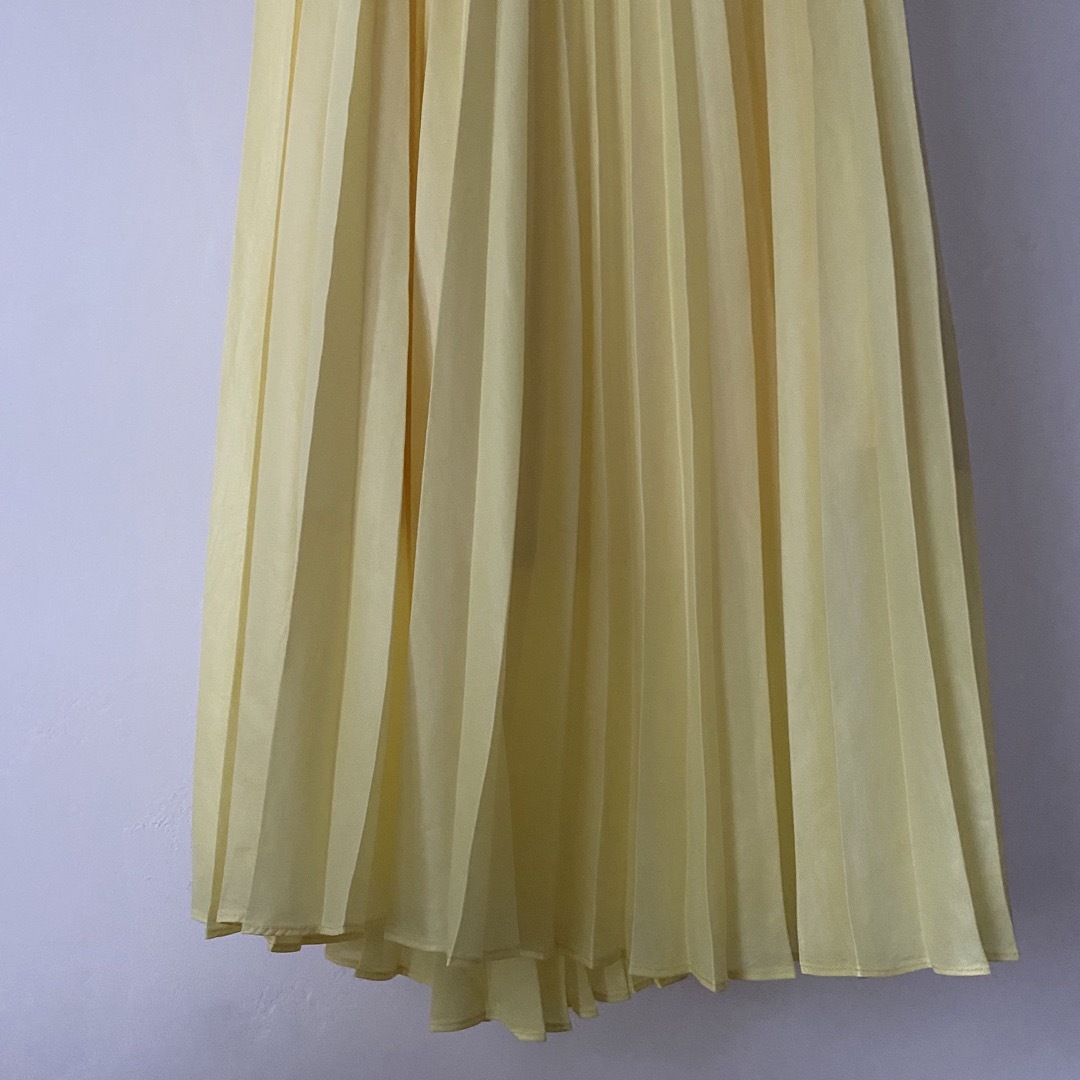 CLEAR IMPRESSION(クリアインプレッション)のクリアインプレッション　イエロー　プリーツ　ロングスカート　サイズ2 M レディースのスカート(ロングスカート)の商品写真