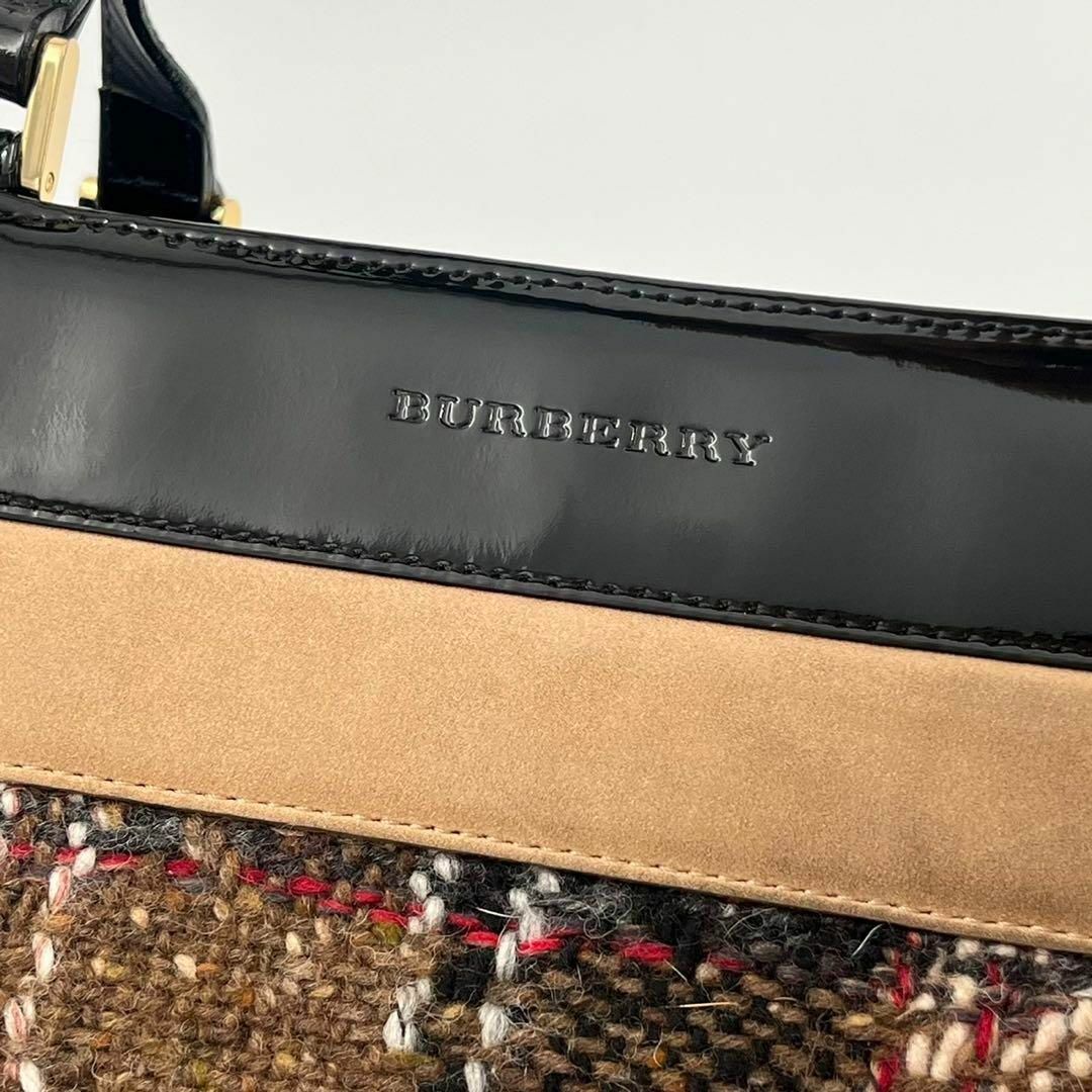 BURBERRY(バーバリー)の【美品】バーバリー　トートバッグ　ツイード　チェック　スエード　エナメルレザー レディースのバッグ(トートバッグ)の商品写真