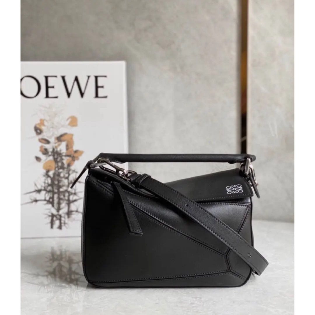 LOEWE(ロエベ)の美品希少 ロエベ　パズルバッグ ショルダーバッグ レディースのバッグ(ショルダーバッグ)の商品写真