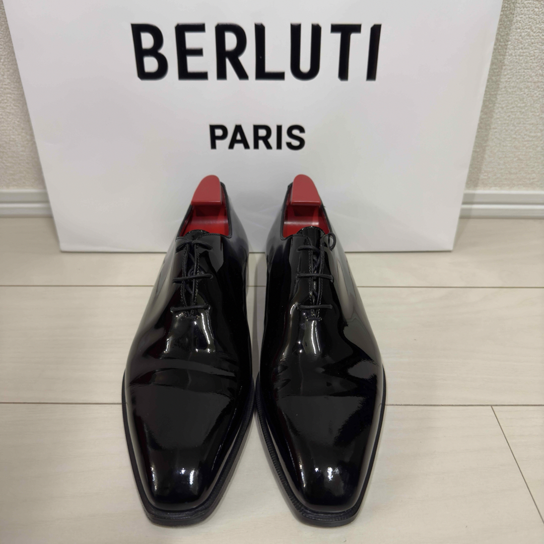 Berluti(ベルルッティ)の世界に一つ 定価52.5万円 ベルルッティ アレッサンドロ レザードレスシューズ メンズの靴/シューズ(ドレス/ビジネス)の商品写真