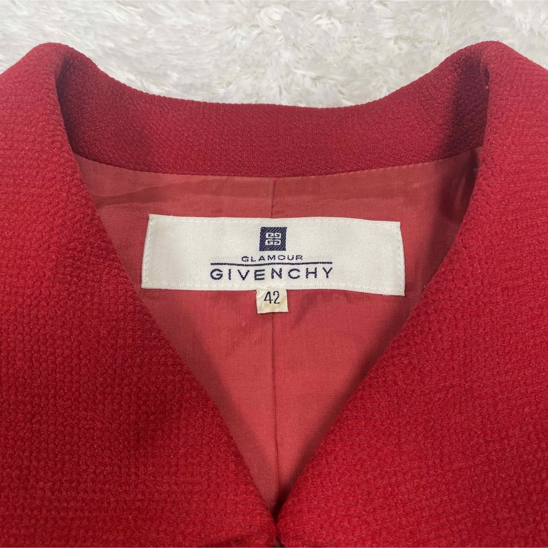 GIVENCHY(ジバンシィ)の美品　GIVENCHY  ジャケット　レディース　42 大きめ　レッド　赤 レディースのジャケット/アウター(テーラードジャケット)の商品写真