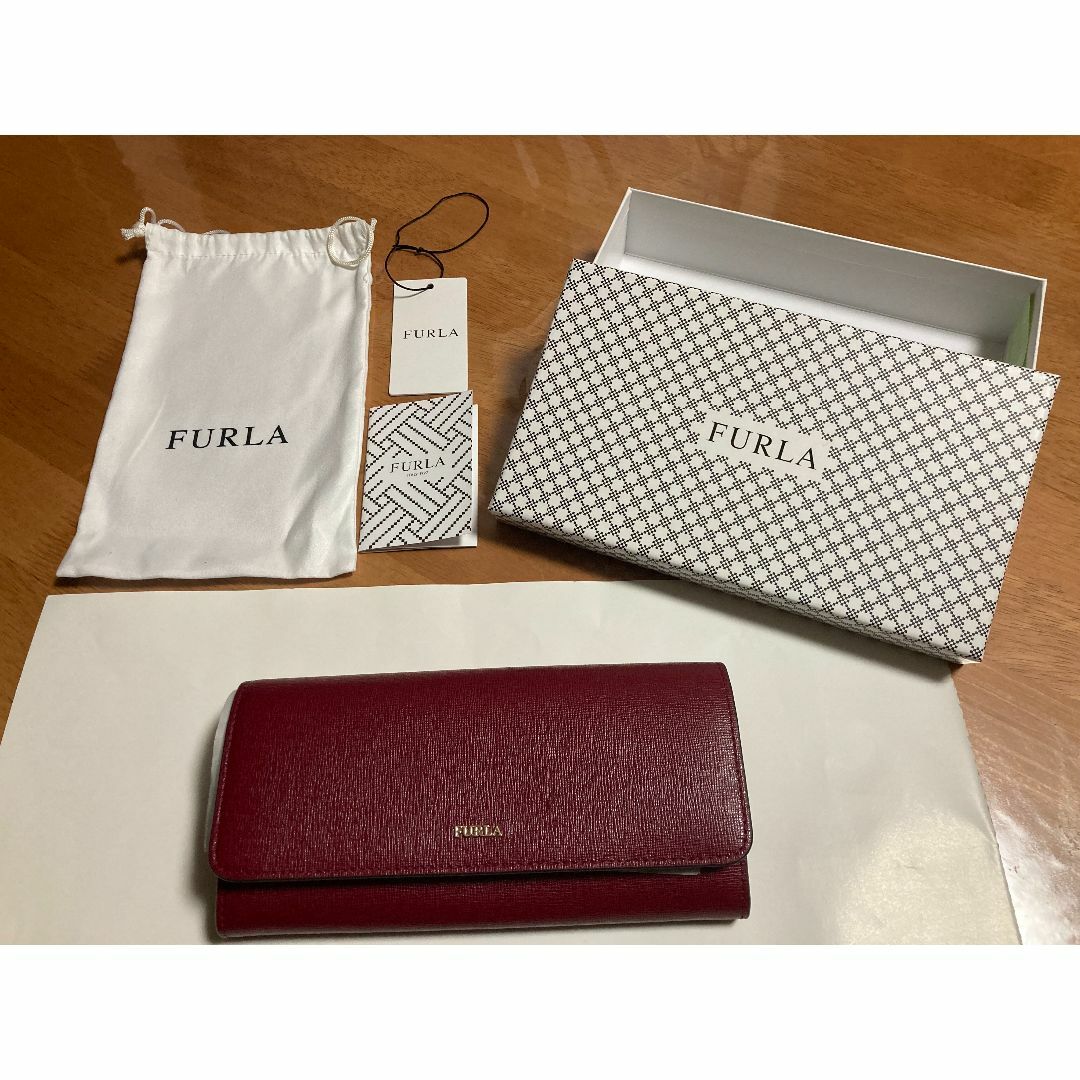 Furla(フルラ)の値下げ！FURLA◆2つ折り財布/レザー/レッド/無地/レディース レディースのファッション小物(財布)の商品写真