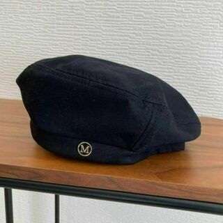 【新品】ベレー帽　黒 韓国 おしゃれ 可愛い NUGU イニシャル M(ハンチング/ベレー帽)