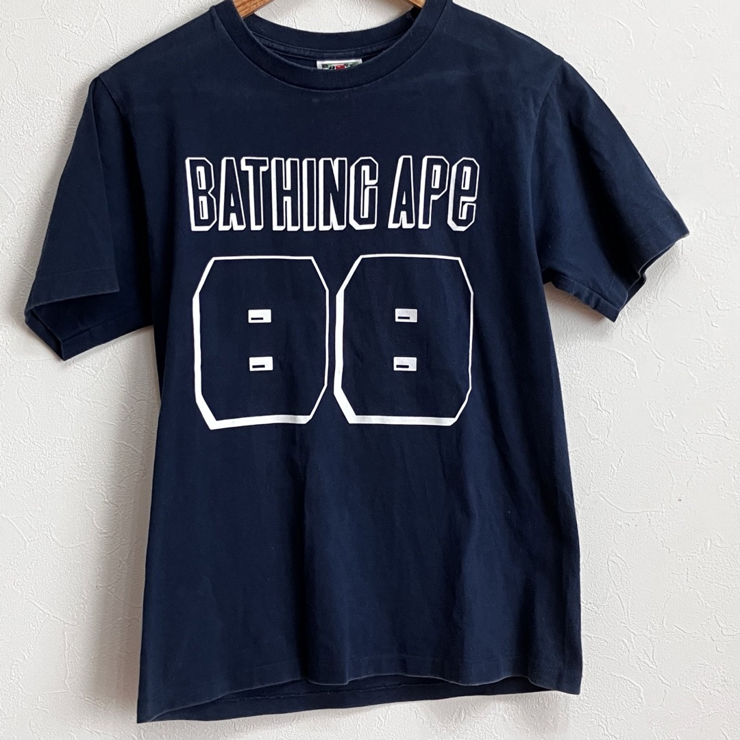 A BATHING APE(アベイシングエイプ)の【複数割】エイプ A BATHING APE 半袖Tシャツ ネイビー　Sサイズ メンズのトップス(Tシャツ/カットソー(半袖/袖なし))の商品写真