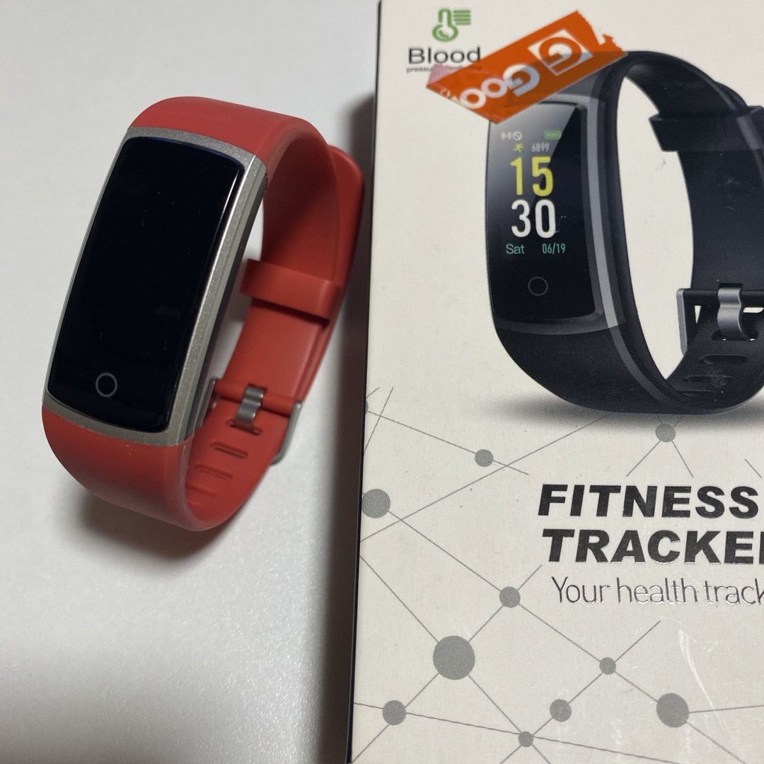 FITNESS TRACKER レッド スポーツ/アウトドアのトレーニング/エクササイズ(トレーニング用品)の商品写真