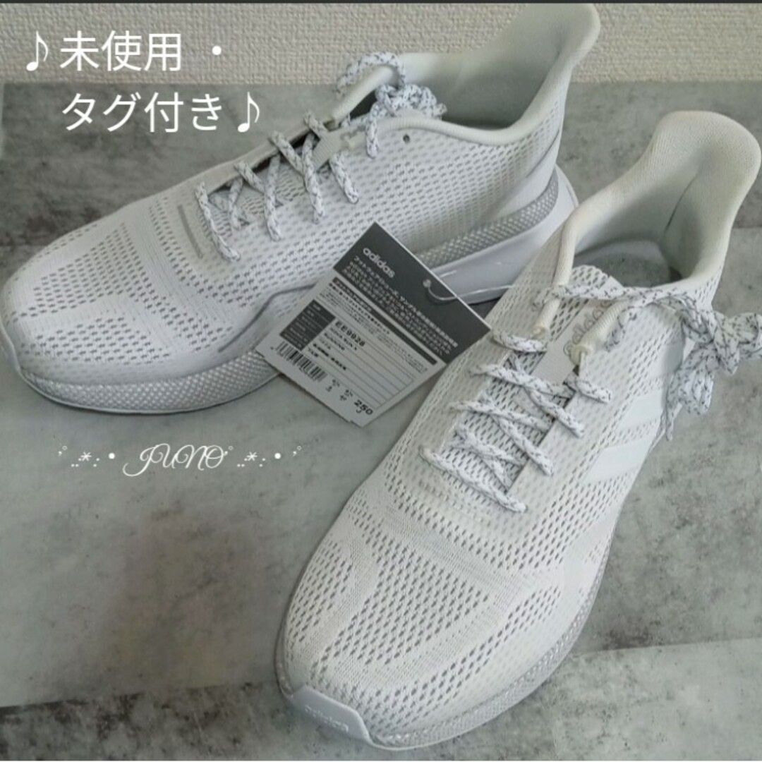 adidas(アディダス)のNOVA RUN X♡adidas アディダス 未使用 タグ付き スニーカー 白 レディースの靴/シューズ(スニーカー)の商品写真