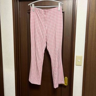 ザラ(ZARA)のZARA ギンガムチェックパンツ　ピンク(カジュアルパンツ)