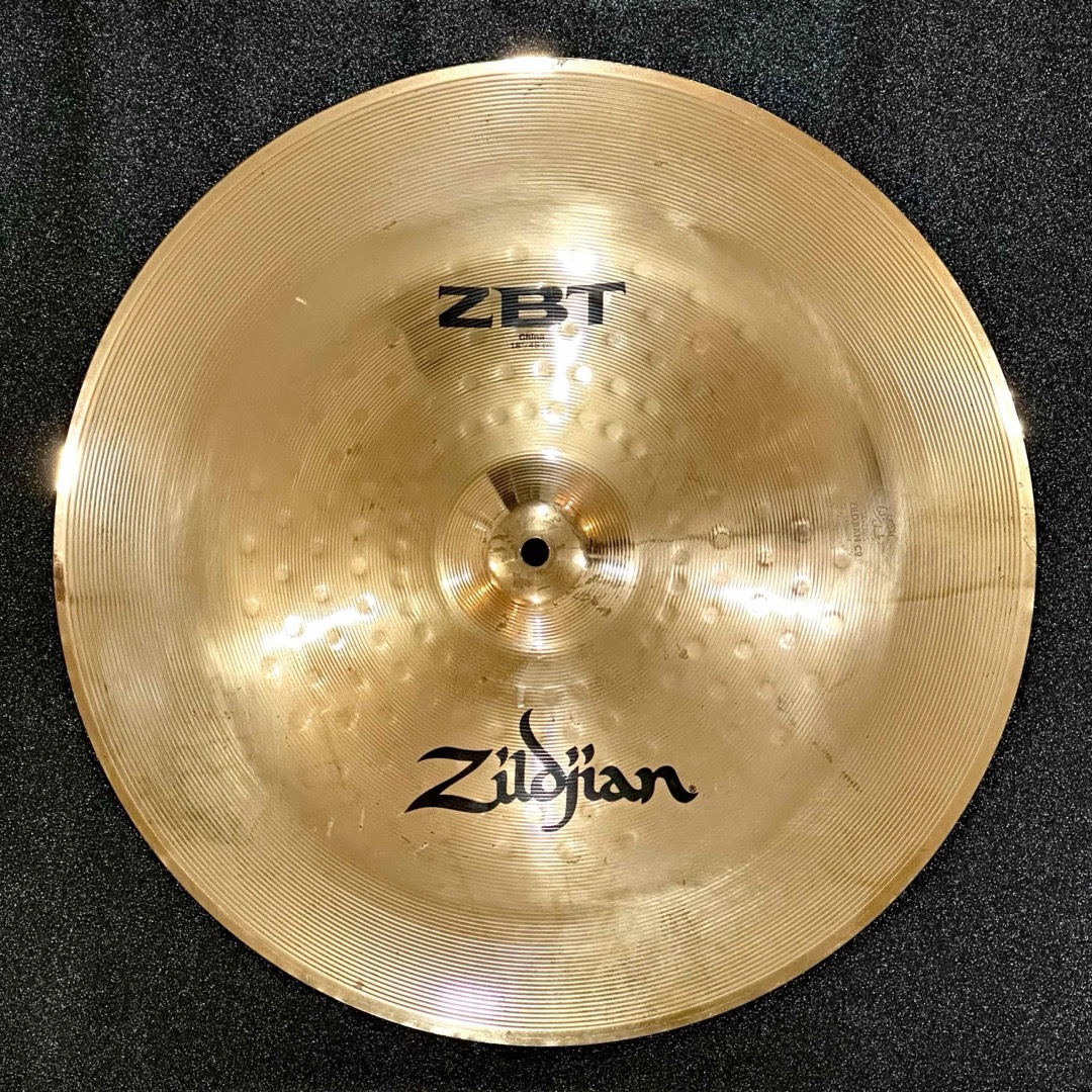 Zildjian(ジルジャン)のZildjian ZBT China 18インチ ジルジャン チャイナ シンバル 楽器のドラム(シンバル)の商品写真