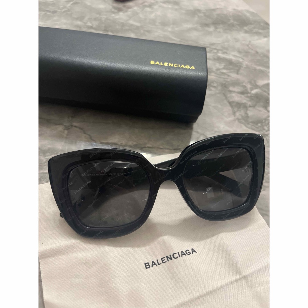 Balenciaga(バレンシアガ)のバレンシアガ　サングラス　ブラック レディースのファッション小物(サングラス/メガネ)の商品写真
