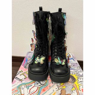 ジェフリーキャンベル(JEFFREY CAMPBELL)の【Just About】バタフライモチーフレースアップブーツ(ブーツ)