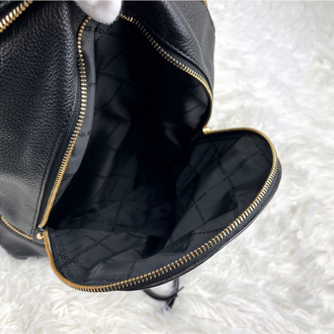 Michael Kors(マイケルコース)の未使用級✨マイケルコース　レザー　リュック　ブラック　お洒落　大人　上品　人気 レディースのバッグ(リュック/バックパック)の商品写真