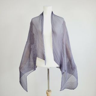 プリーツプリーズイッセイミヤケ(PLEATS PLEASE ISSEY MIYAKE)のプリーツプリーズ　イッセイミヤケ　ロングストール　羽織り　カーディガン　ポンチョ(カーディガン)