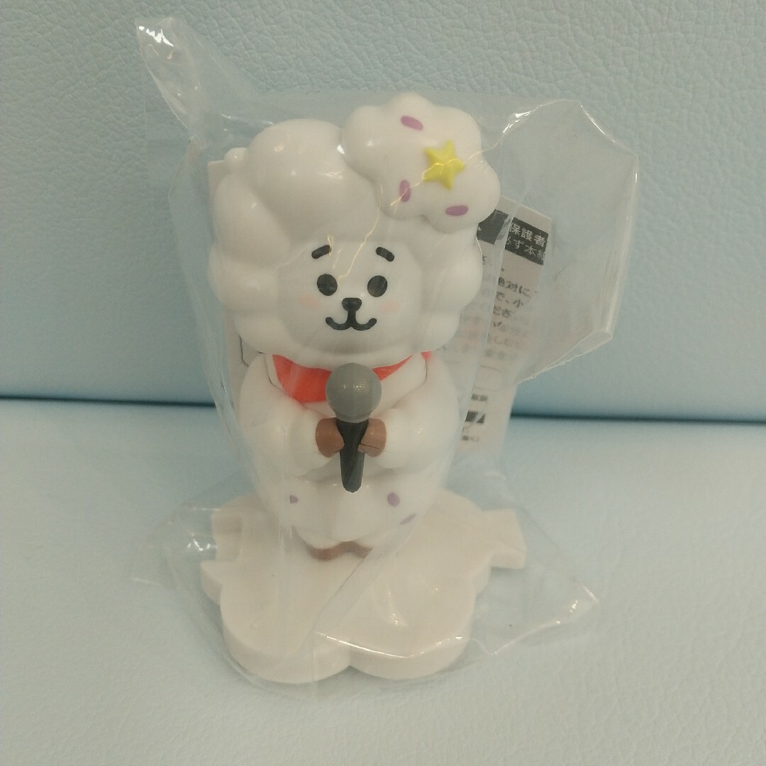 BT21ジャンカラフィギュアRJ エンタメ/ホビーのCD(K-POP/アジア)の商品写真