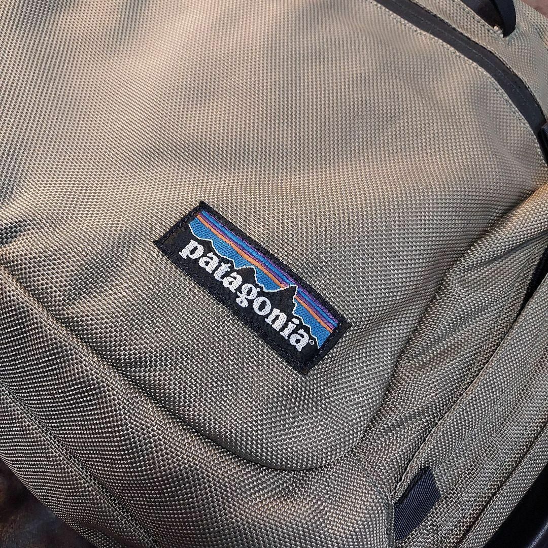 patagonia(パタゴニア)のPatagonia 3way バックパック グレージュ廃盤 メンズのバッグ(ビジネスバッグ)の商品写真