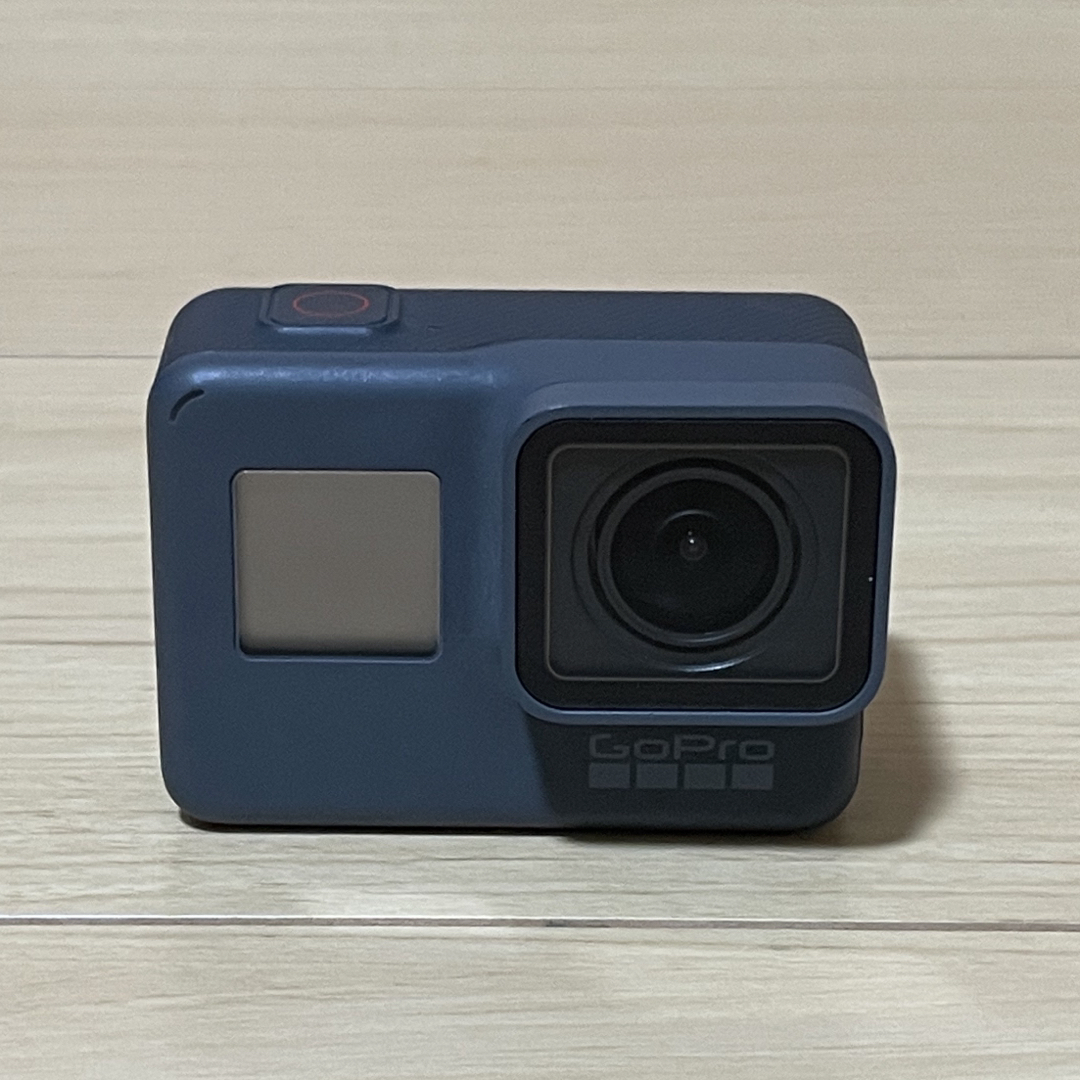 GoPro(ゴープロ)のGoPro HERO5 BLACK CHDHX-502 スマホ/家電/カメラのカメラ(ビデオカメラ)の商品写真