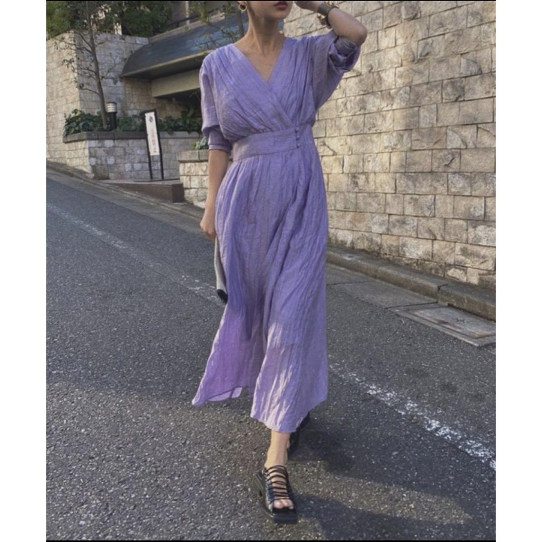 Ameri VINTAGE(アメリヴィンテージ)のAMERI 紫 CACHE COEUR DRESS ワンピース ロングワンピース レディースのワンピース(ロングワンピース/マキシワンピース)の商品写真
