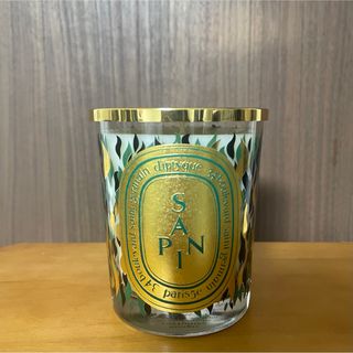 ディプティック(diptyque)の《未使用》diptyque ホリデーキャンドル サパン190g(キャンドル)