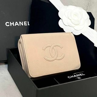 シャネル(CHANEL)の［美品］シャネル　ココマークステッチ コンパクトウォレット　ベージュ(財布)