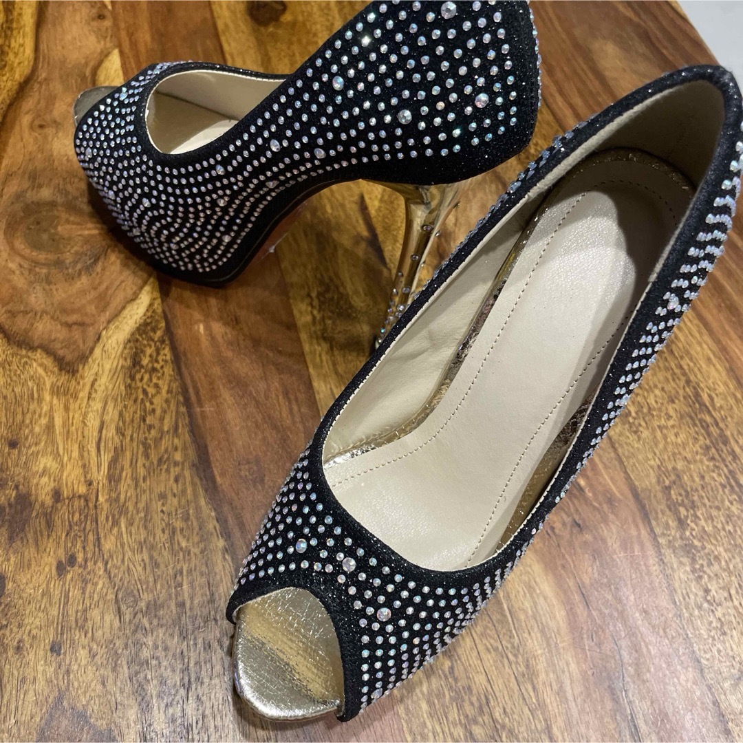 黒 パンプス ハイヒール ピンヒール レディースの靴/シューズ(ハイヒール/パンプス)の商品写真