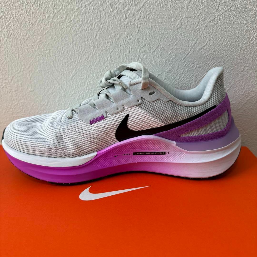 新品 NIKE エアズームストラクチャー25 ランニングシューズ 靴 23.5 新品 NIKE エアズームストラクチャー25 ランニングシューズ 靴 23.5
