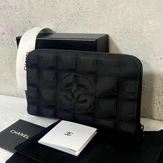 シャネル(CHANEL)の［美品］シャネル ニュートラベルライン　ラウンドジップ　ココマーク　ナイロン(財布)