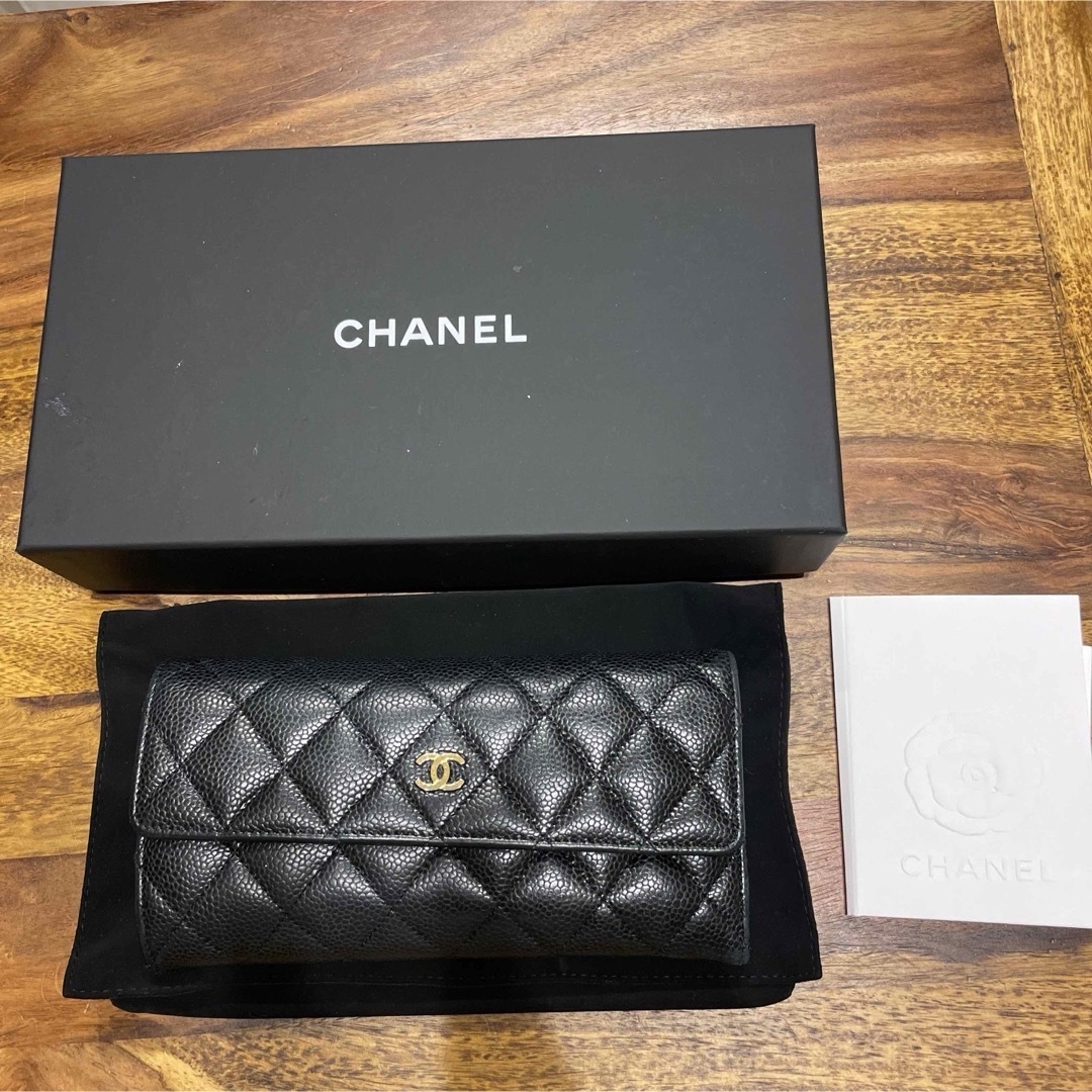 CHANEL(シャネル)の【美品】CHANEL 長財布 レディースのファッション小物(財布)の商品写真