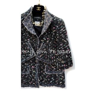 シャネル(CHANEL)の97万 シャネル ジャケット CHANEL ブラック マルチ ウール ツイード スパンコール トリム 超美品 38 40 ランウェイ登場の大人気 レア品(テーラードジャケット)