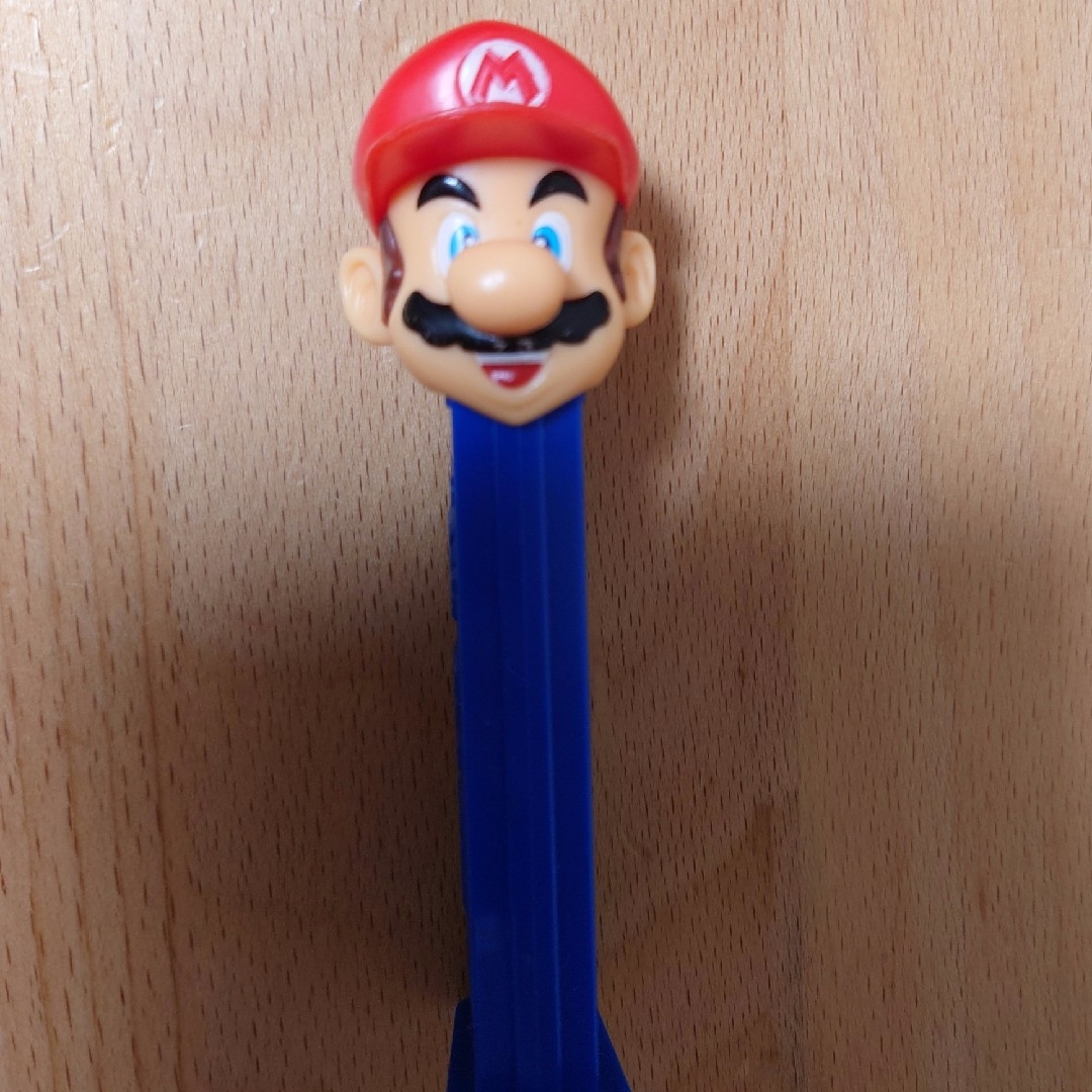 任天堂(ニンテンドウ)のPEZ ペッツ スーパーマリオ キノピオ マリオカート お菓子 ラムネ ルイージ エンタメ/ホビーのおもちゃ/ぬいぐるみ(キャラクターグッズ)の商品写真