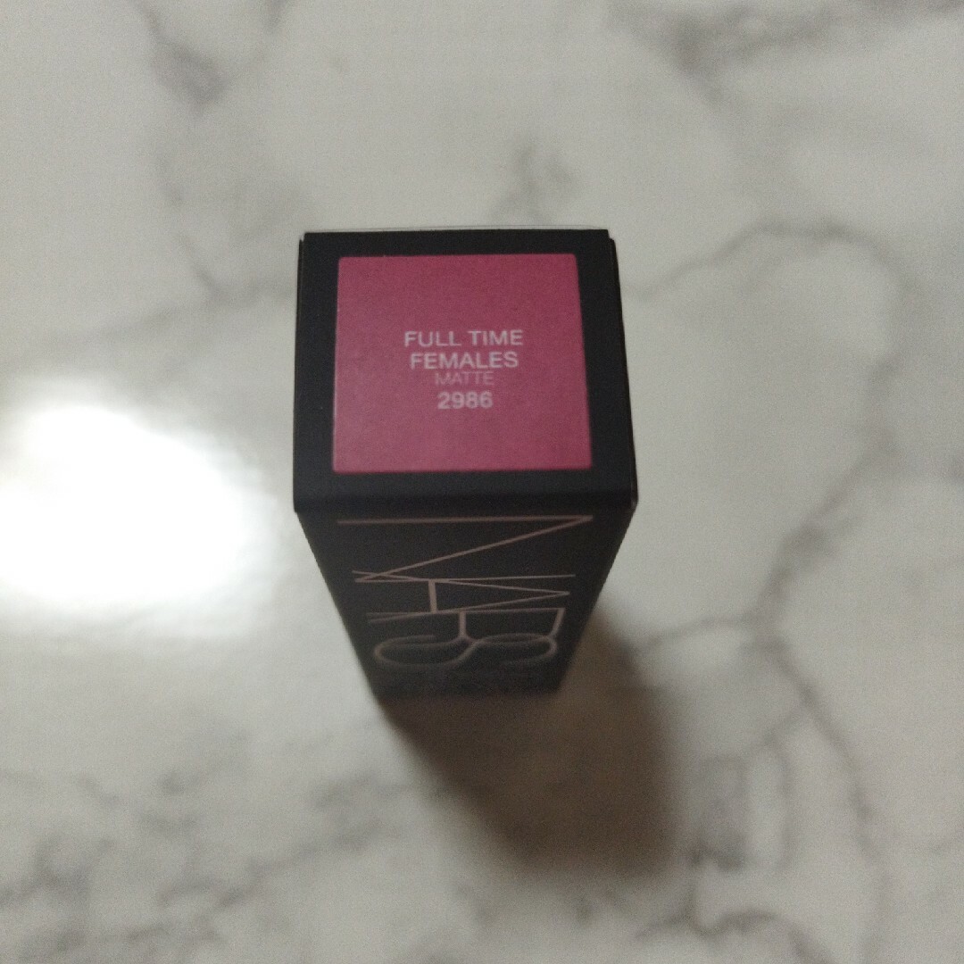 NARS(ナーズ)の【新品】NARS♡ナーズ　リップスティック2986 コスメ/美容のベースメイク/化粧品(口紅)の商品写真