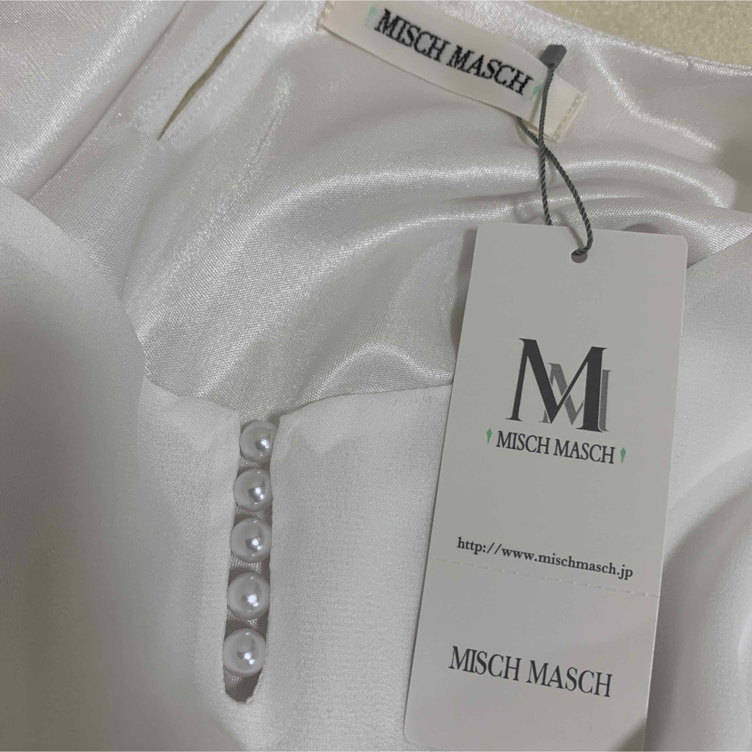 MISCH MASCH(ミッシュマッシュ)の【新品タグ付】MISCH MASCHパール付レース切替ワンピース　グレー系 レディースのワンピース(ひざ丈ワンピース)の商品写真