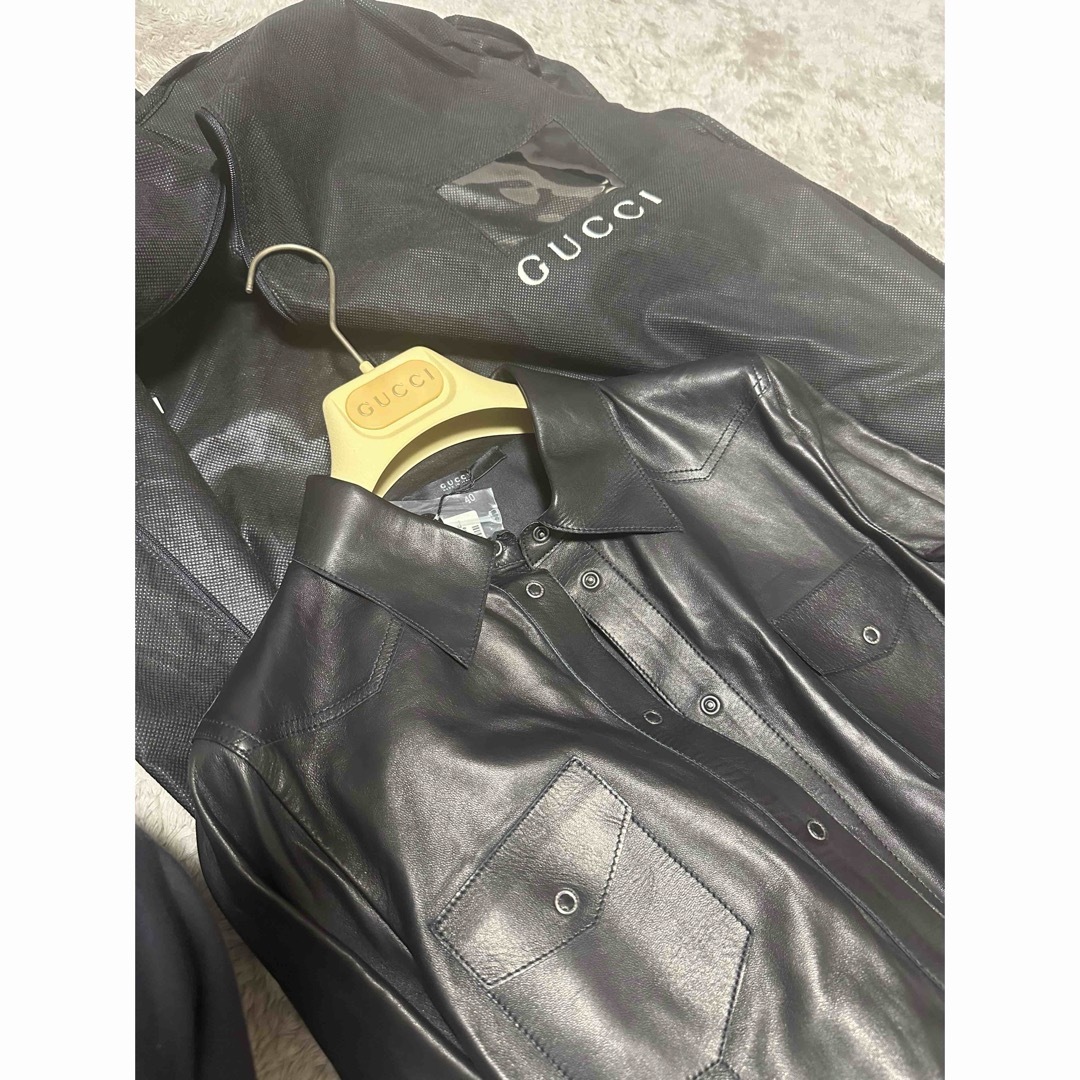 GUCCI - 【新品、未使用】 GUCCI グッチ ラムレザーシャツ 黒 40 GUCCI - 【新品、未使用】 GUCCI グッチ ラムレザーシャツ 黒 40