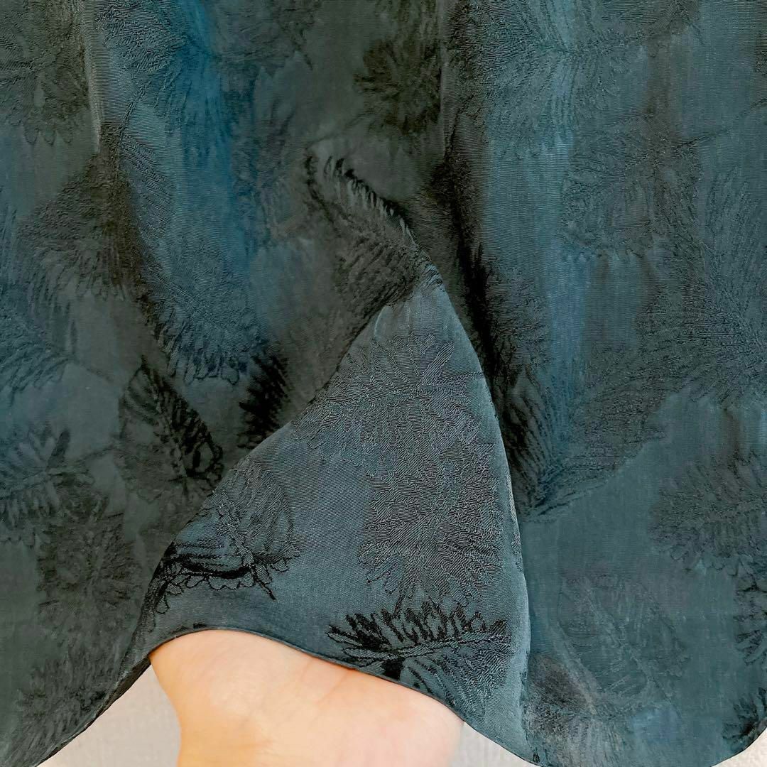 UNITED ARROWS(ユナイテッドアローズ)の上品な華やかさ♪　リーフ　ジャカードVネックドレス　ワンピース　M グリーン レディースのワンピース(ロングワンピース/マキシワンピース)の商品写真