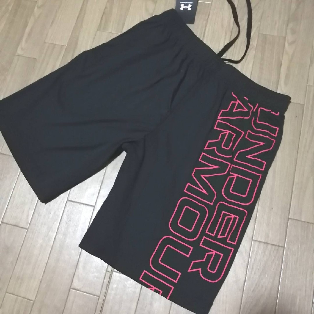 UNDER ARMOUR(アンダーアーマー)の【希少残りわずか】新品　アンダーアーマー　メンズ　上下セット　3Lサイズ　黒 メンズのトップス(その他)の商品写真