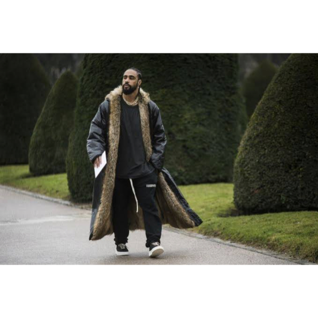 FEAR OF GOD(フィアオブゴッド)のESSENTIALS スウェットパンツ 黒 S Jerry Lorenzo メンズのトップス(その他)の商品写真