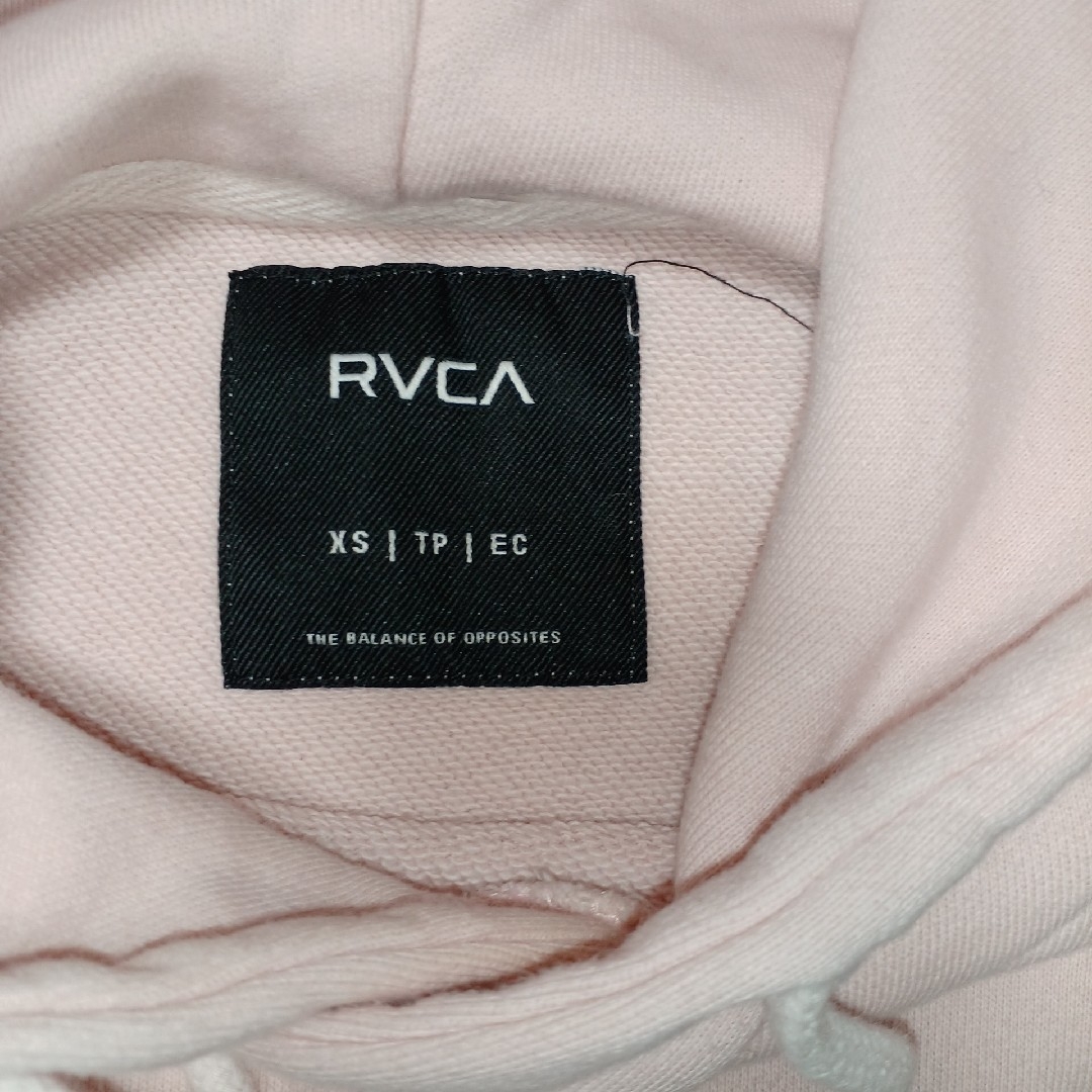 RVCA(ルーカ)の【即日発送】RVCA 刺繍ロゴ バックプリント パーカー メンズのトップス(パーカー)の商品写真