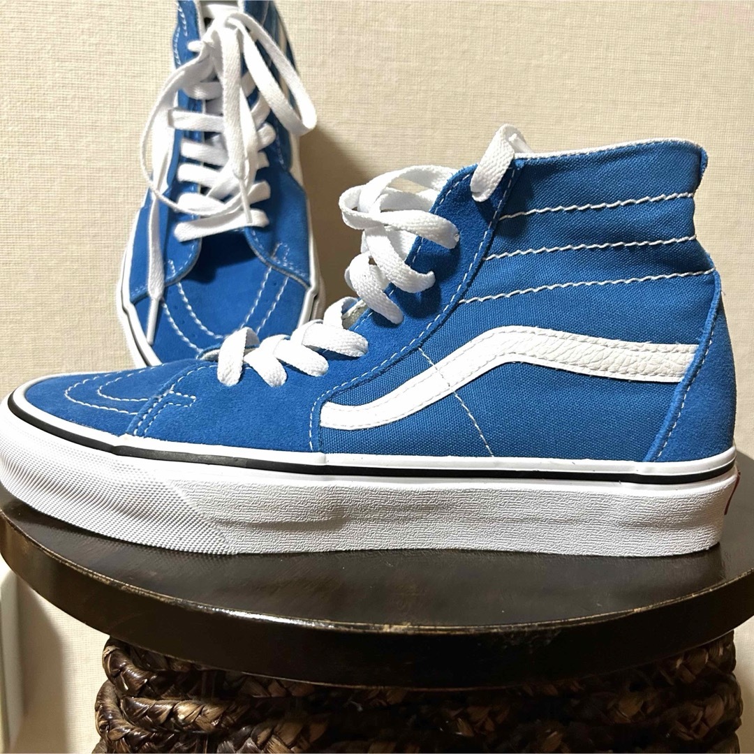 VANS(ヴァンズ)の24.5cm！vansバンズ 青スエード ハイカット 箱無し メンズ レディース レディースの靴/シューズ(スニーカー)の商品写真